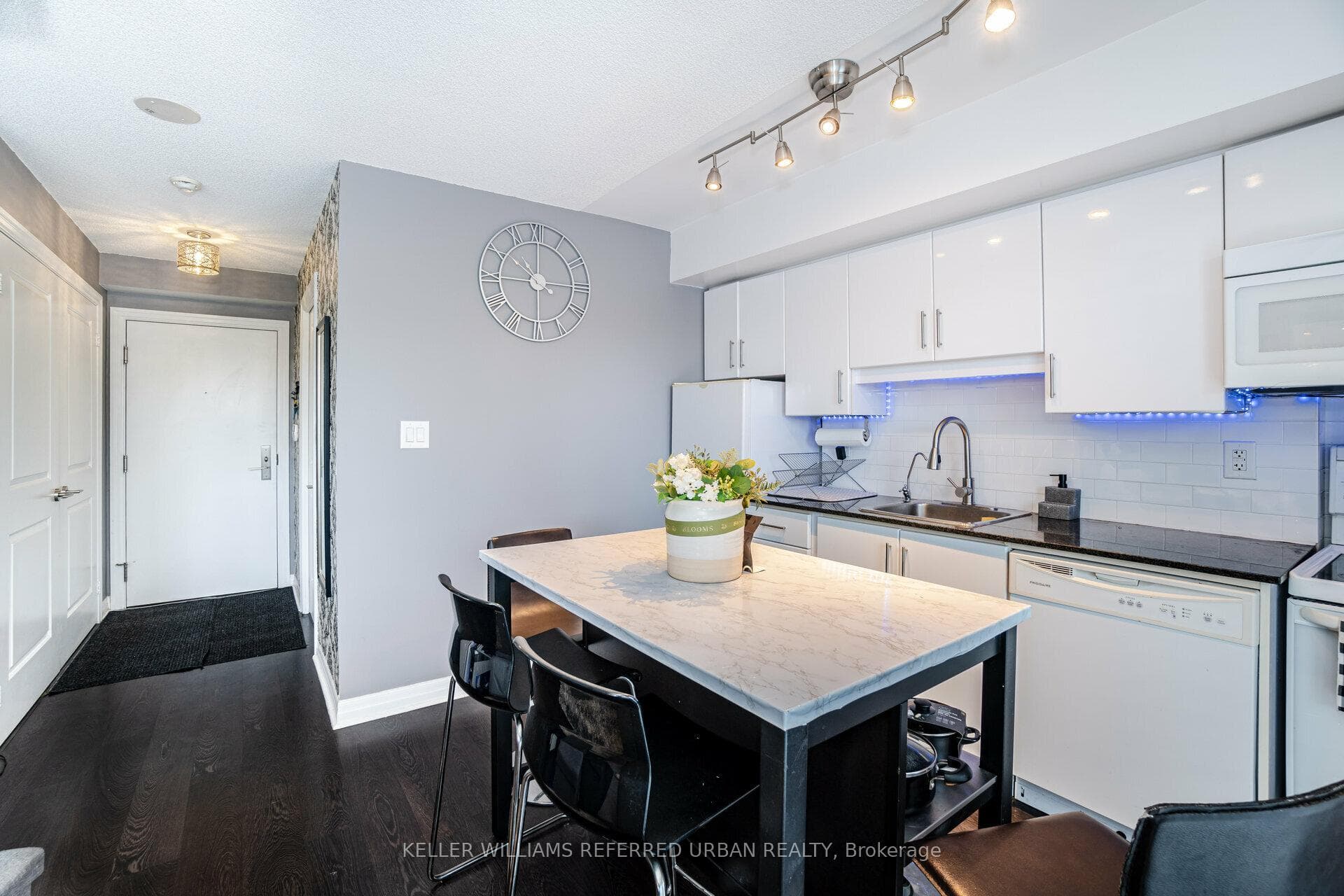 2035 Sheppard Avenue Unit 335 photo 4
