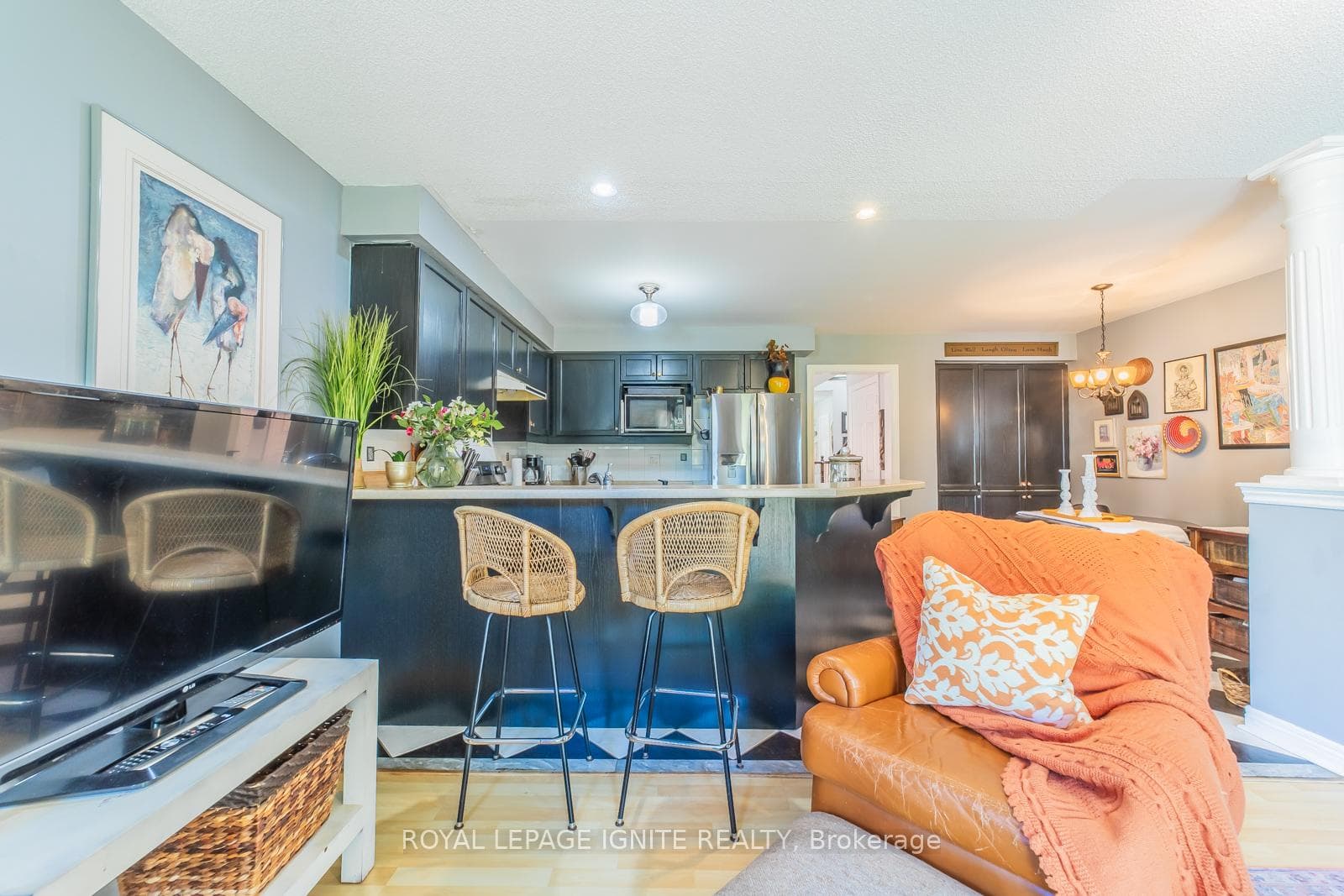 756 Swan Place photo 13