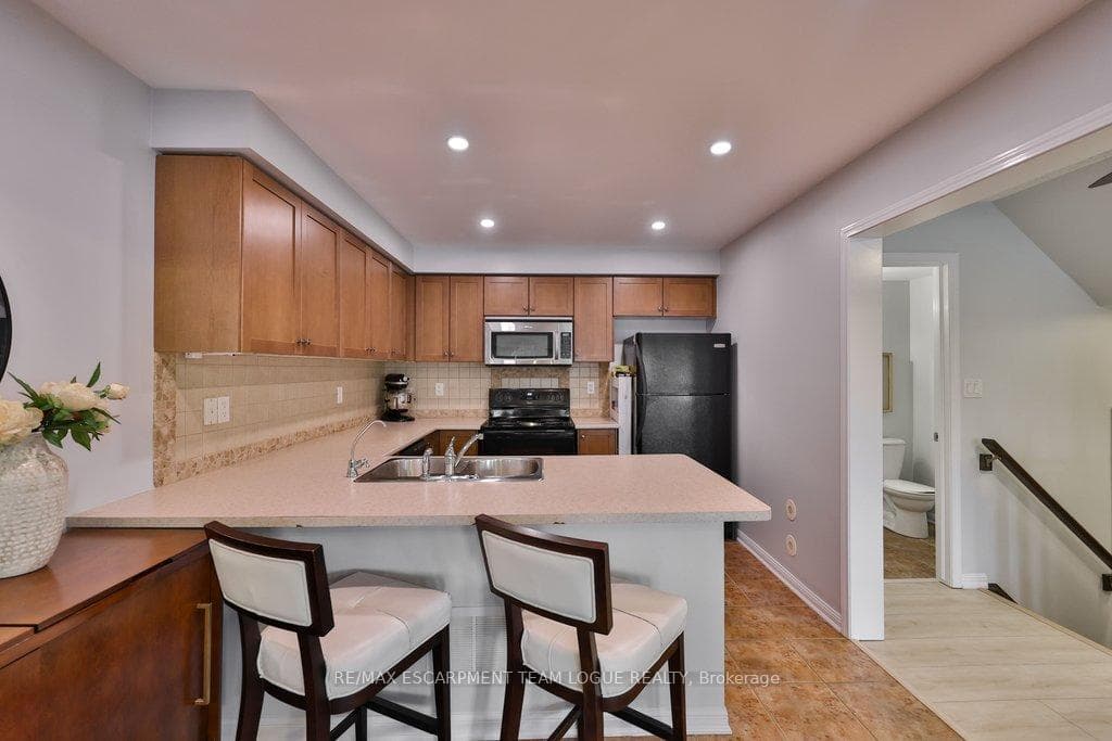 653 Speyer Circle photo 8