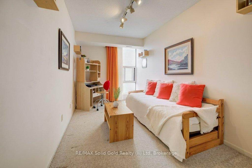 81 Church Street Unit 1807 photo 19