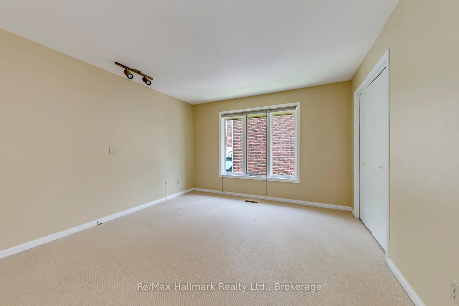 2251 Bennington Gate photo 35