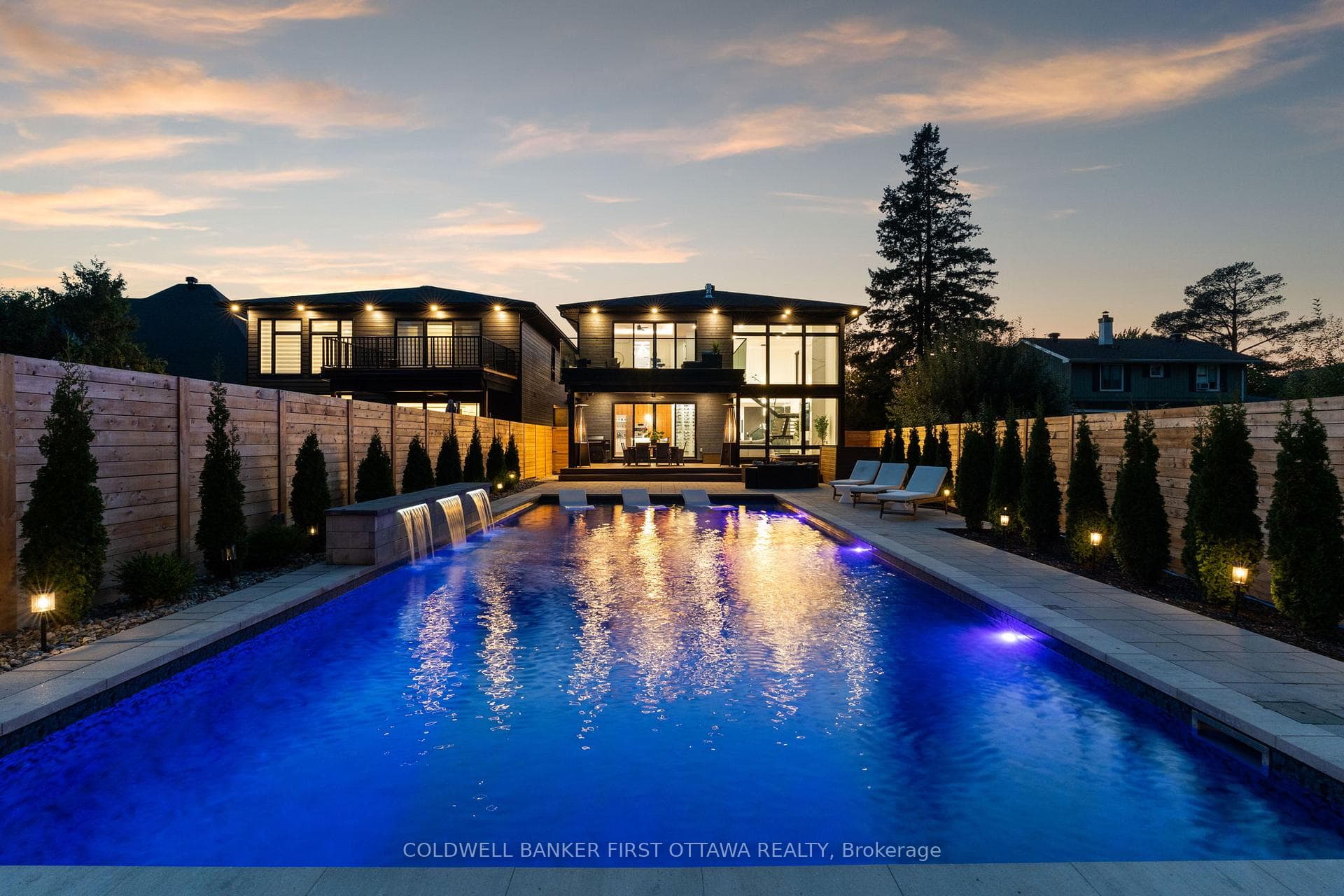 1124 Normandy Crescent photo 45