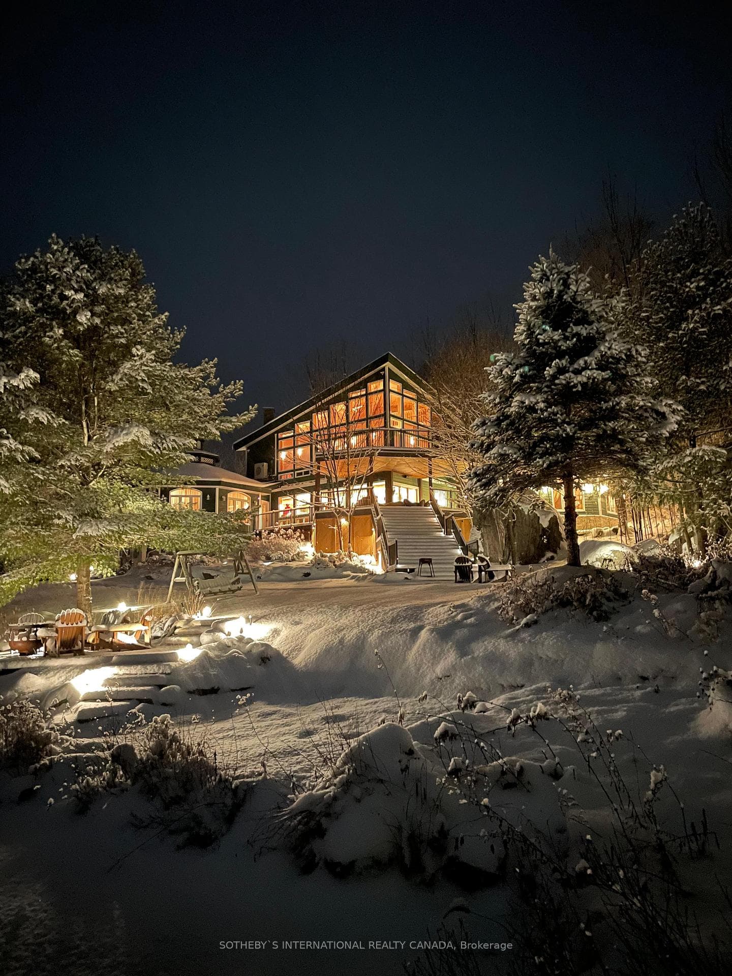 4 Season Lakehouse aka Winter Wonderland