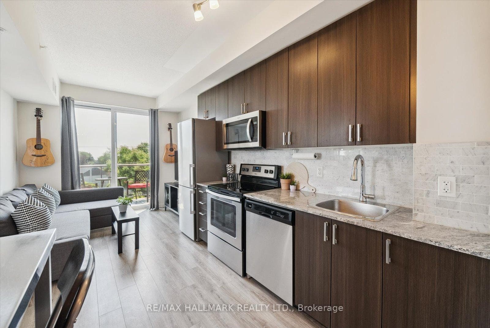 22 East Haven Drive Unit 523 photo 6