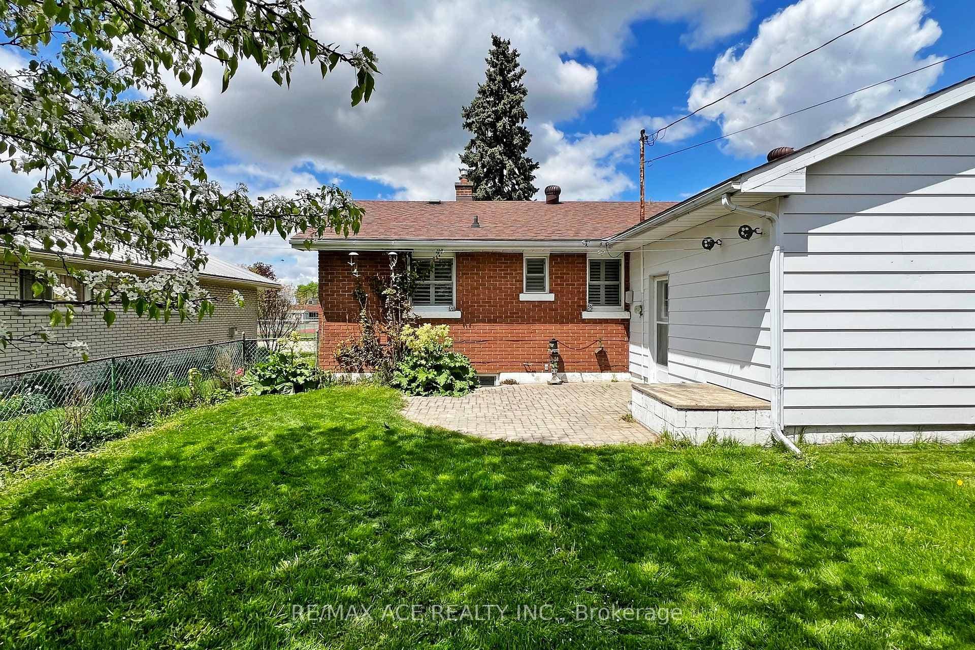549 13th Street photo 39