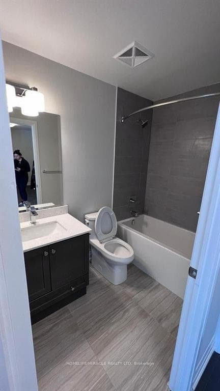 15 Lynch Street Unit 201 photo 18