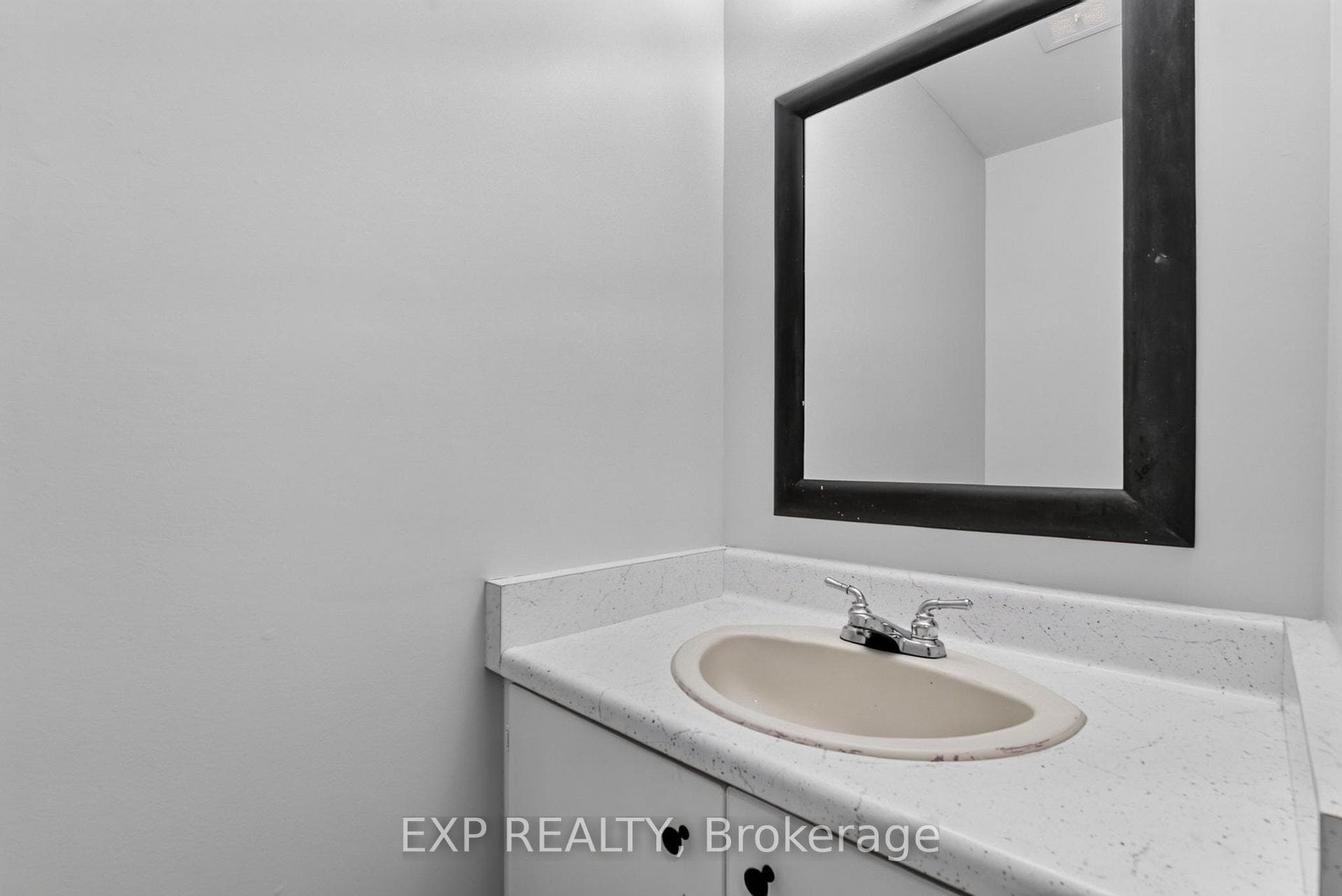 77 Linwell Road Unit 113 photo 6