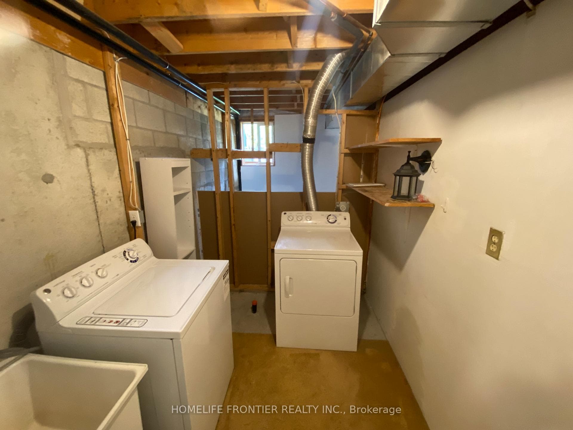 135 Primeau Drive photo 32