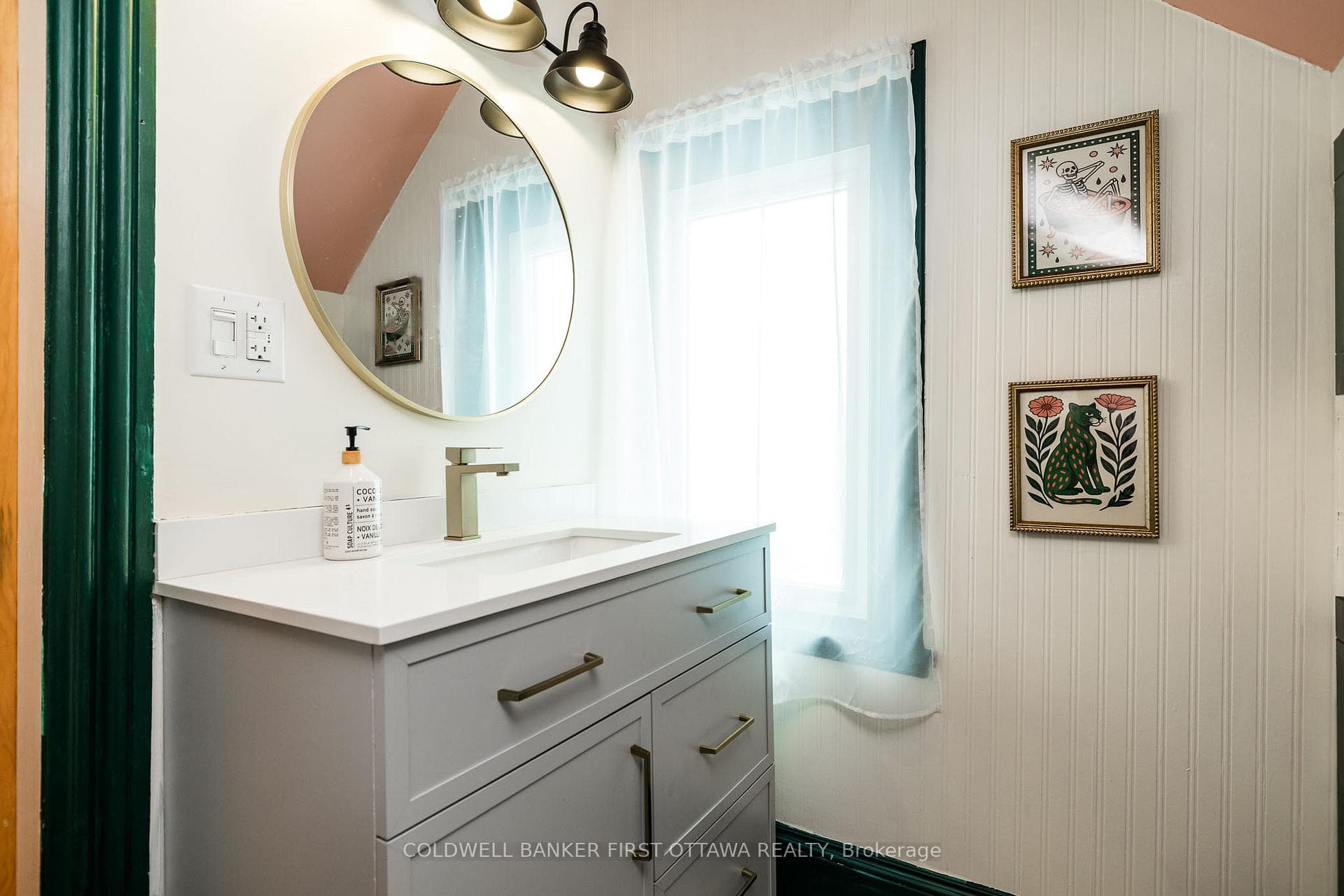 133 NELSON Street photo 24