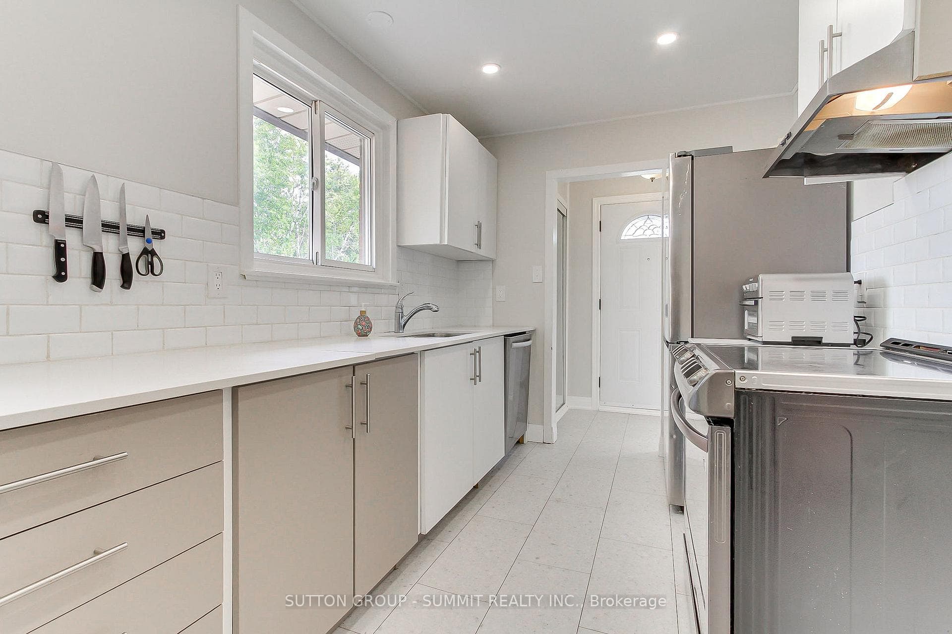 7641 ANAKA Drive photo 4