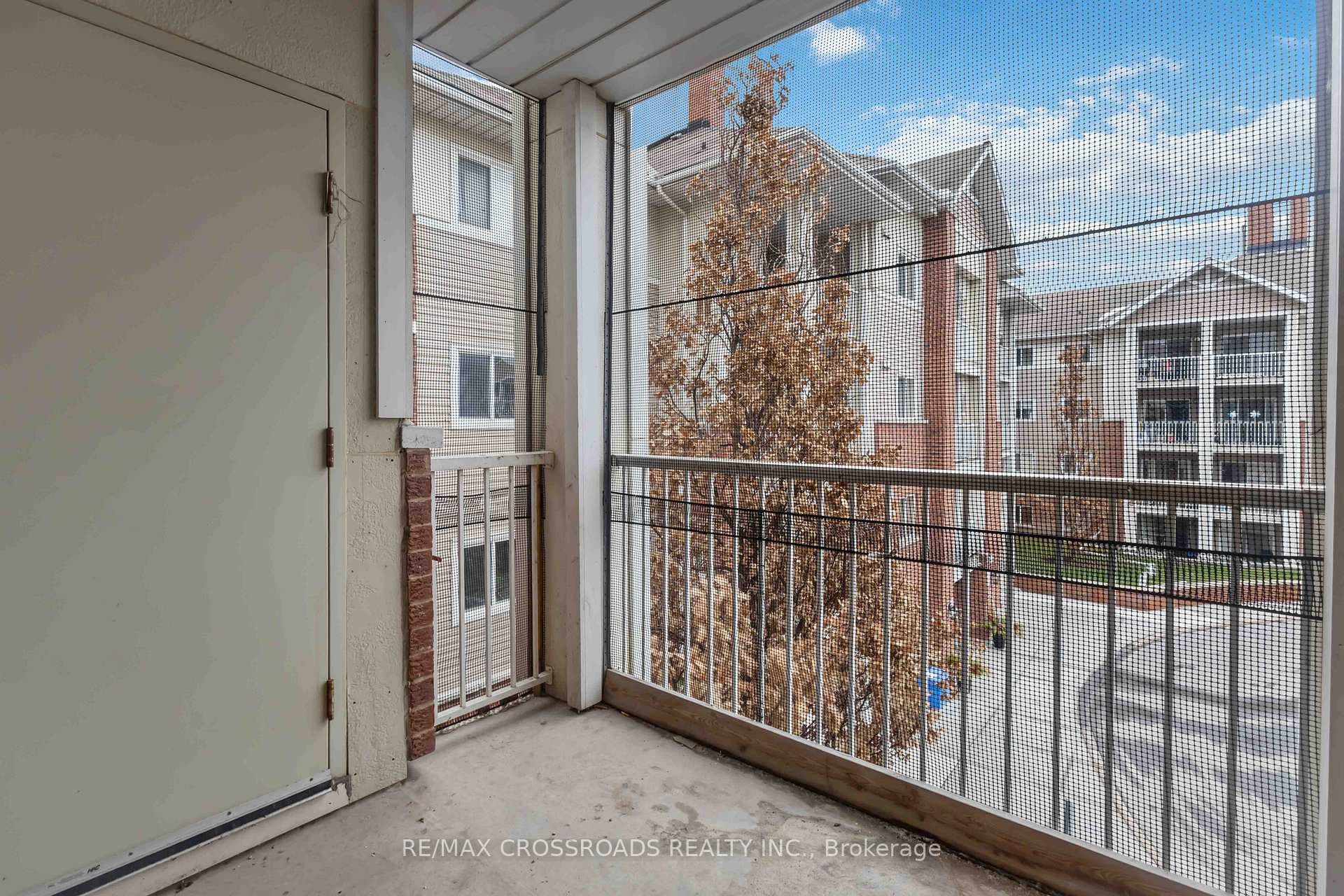 5225 Finch Avenue Unit 303 photo 40