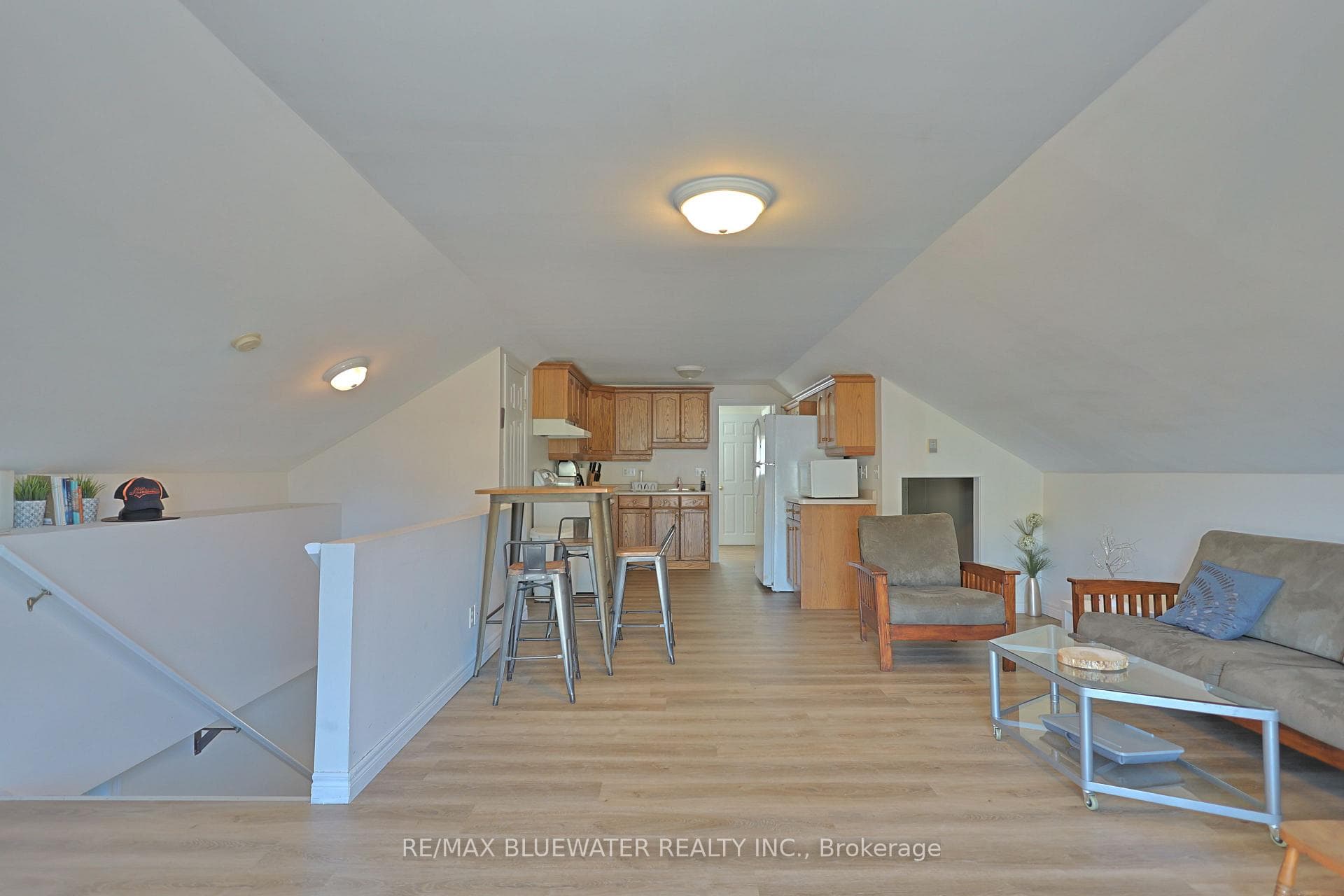 75 River Road photo 11