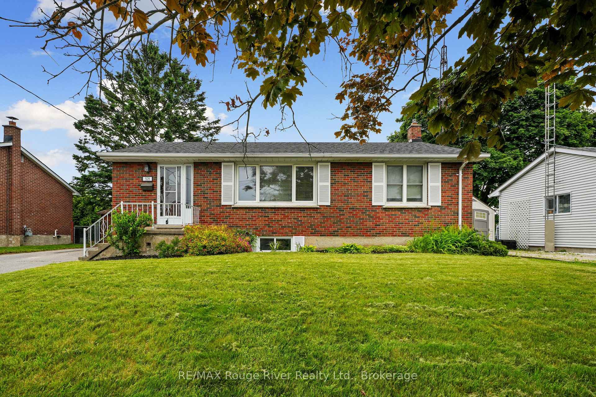 528 Barbara Street photo 1