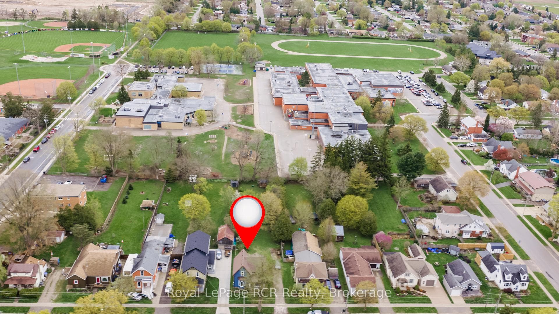 236 Andrew Street photo 32
