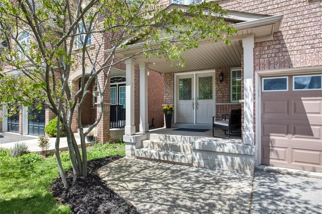 5269 Nova Crescent photo 2