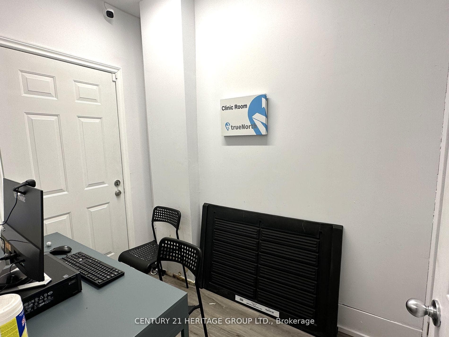 5002 Victoria Avenue photo 13