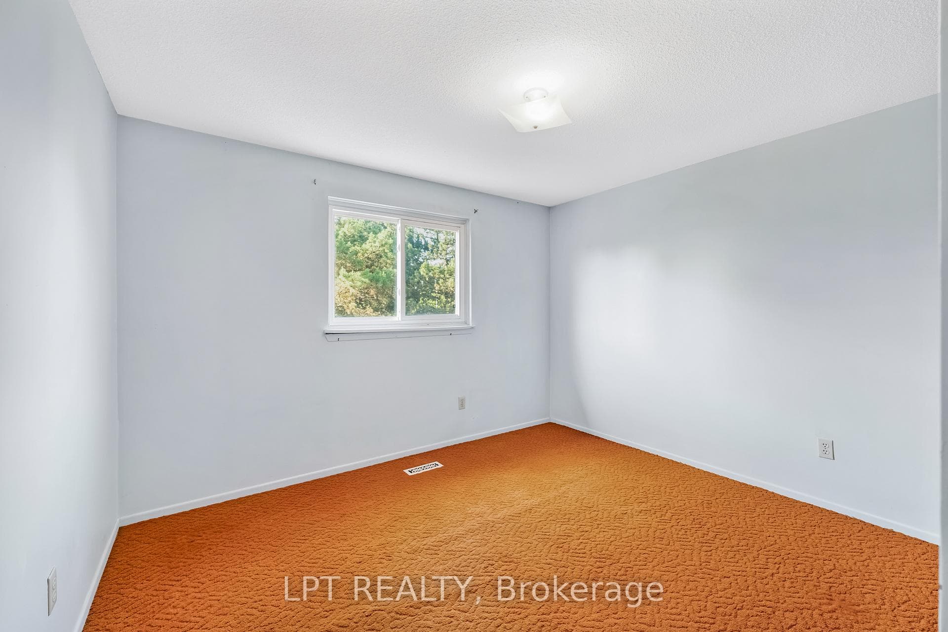 32 Scotney Grove photo 26
