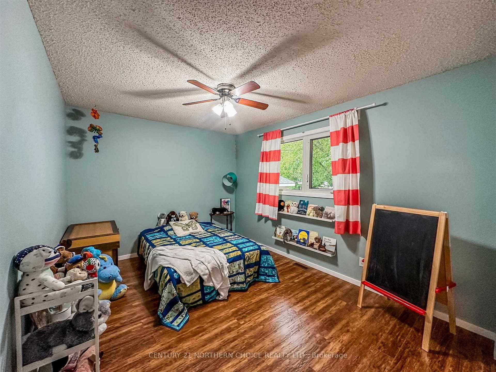 35 CAMBRIAN DRIVE photo 21