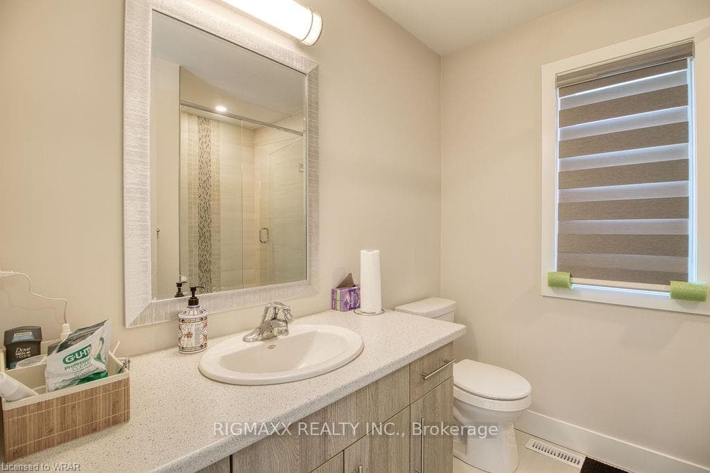 2104 Evans Boulevard photo 4
