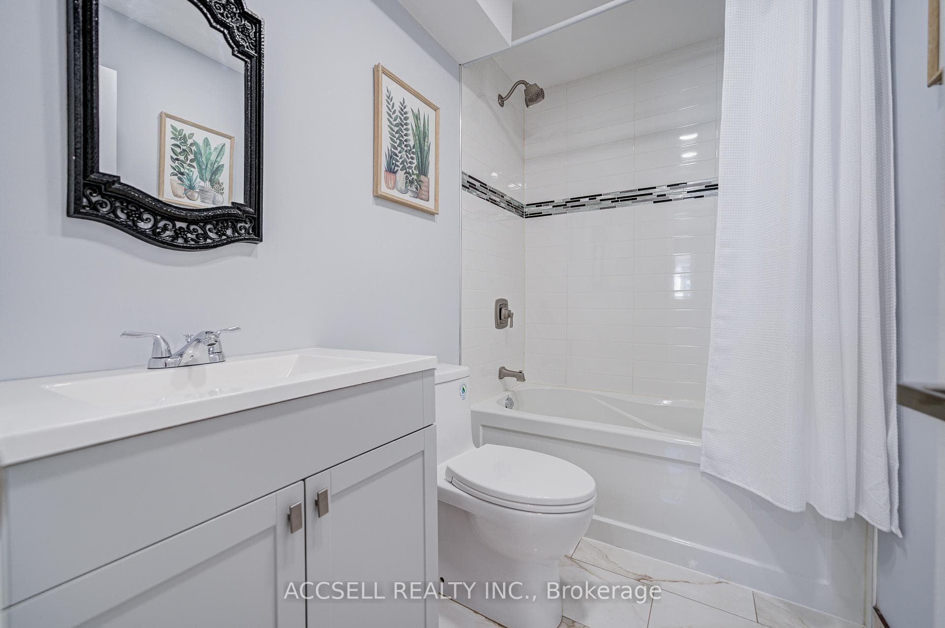 527 Wallenberg Crescent photo 36
