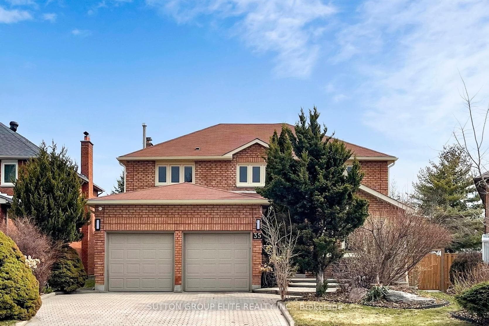 35 Fanshawe Drive photo 1