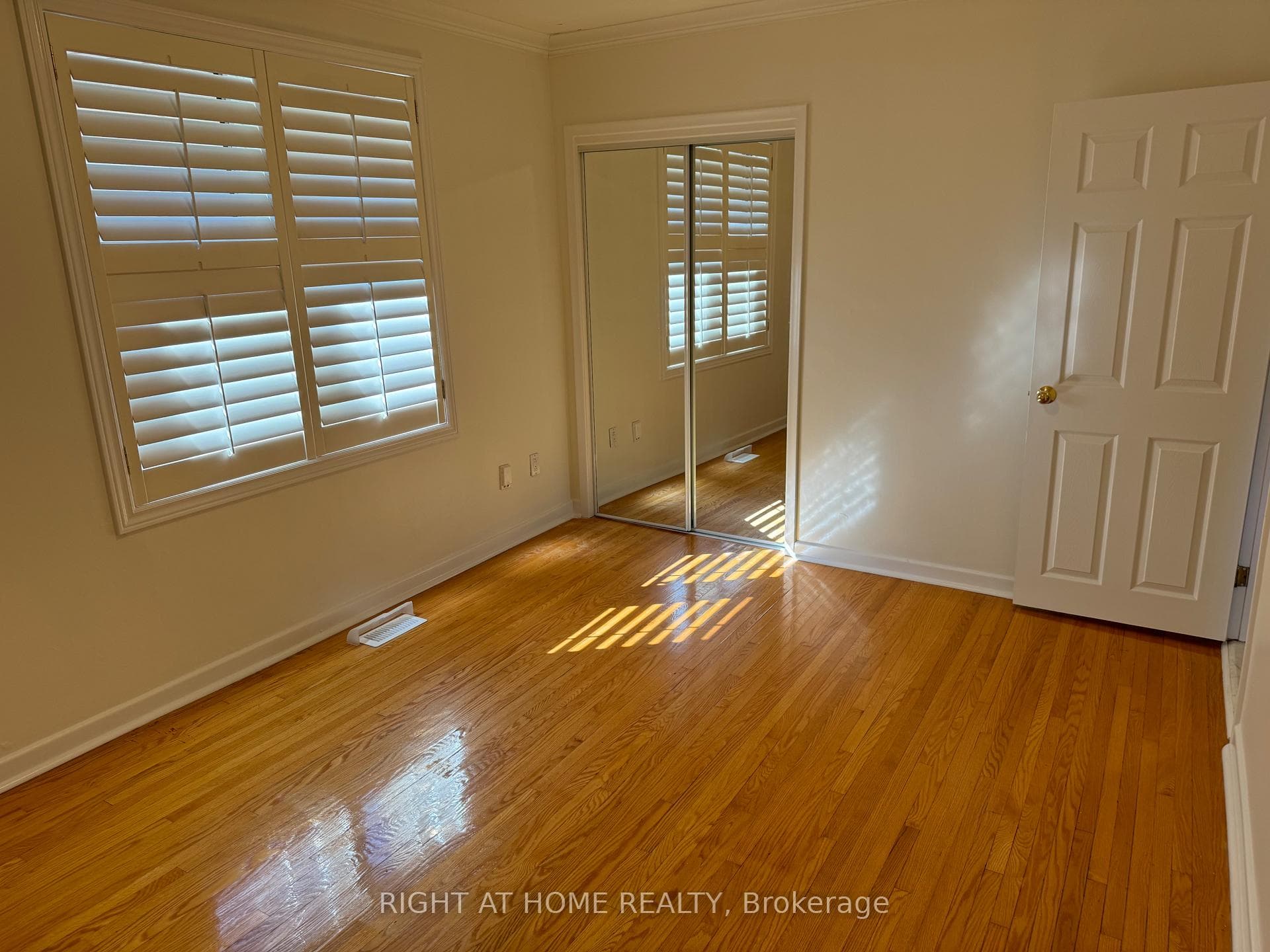 28 GORMAN PARK Road photo 12