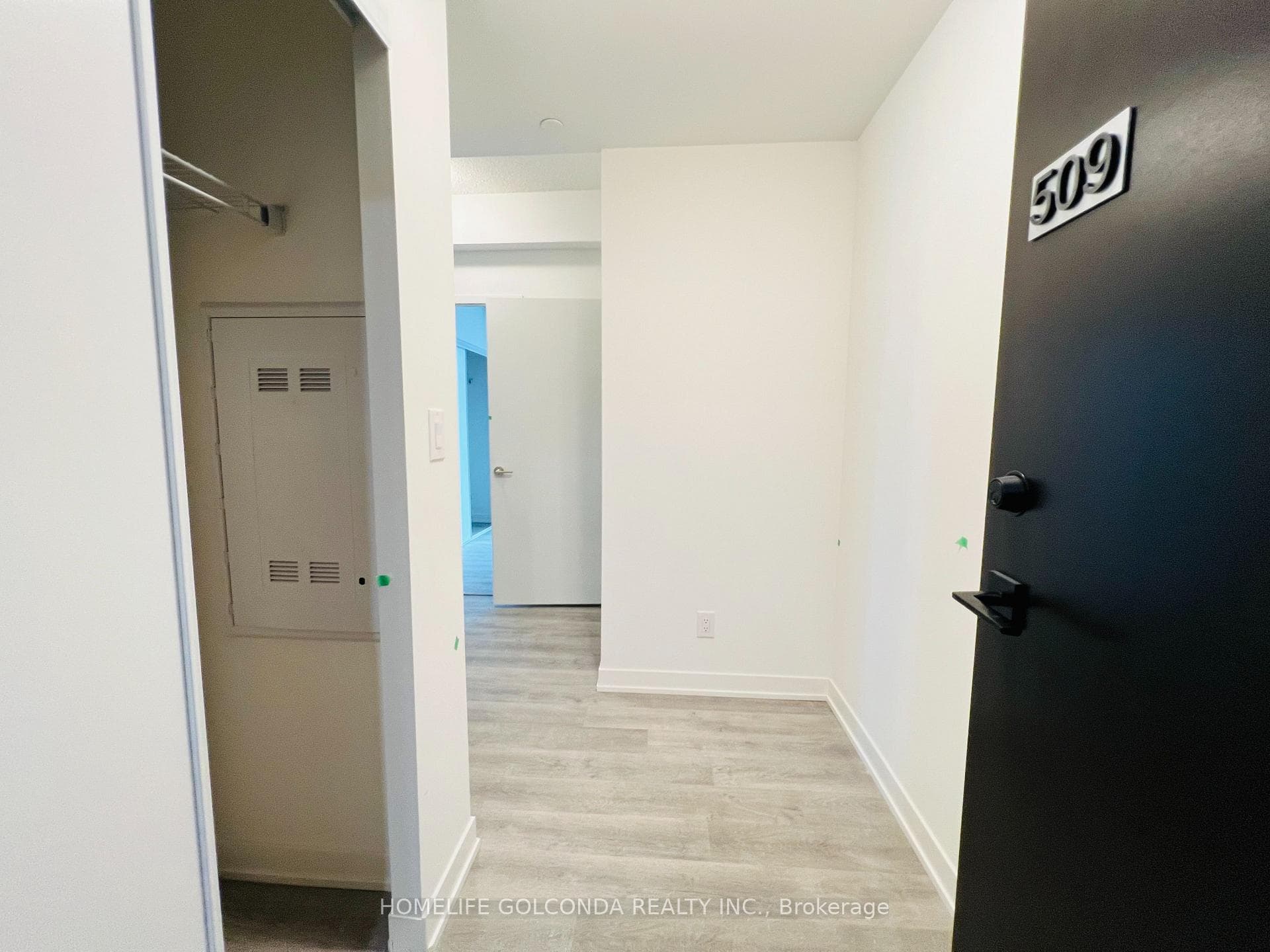8119 BIRCHMOUNT Road Unit 509 photo 2