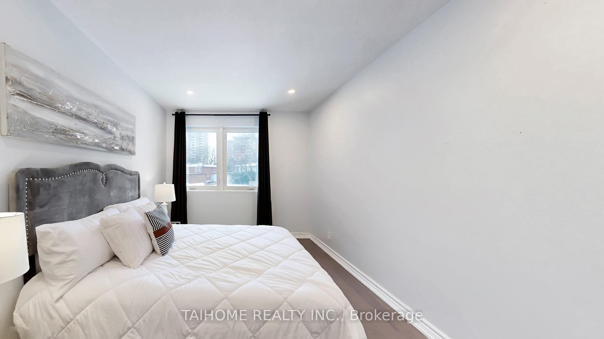 10 Centurion Court photo 30