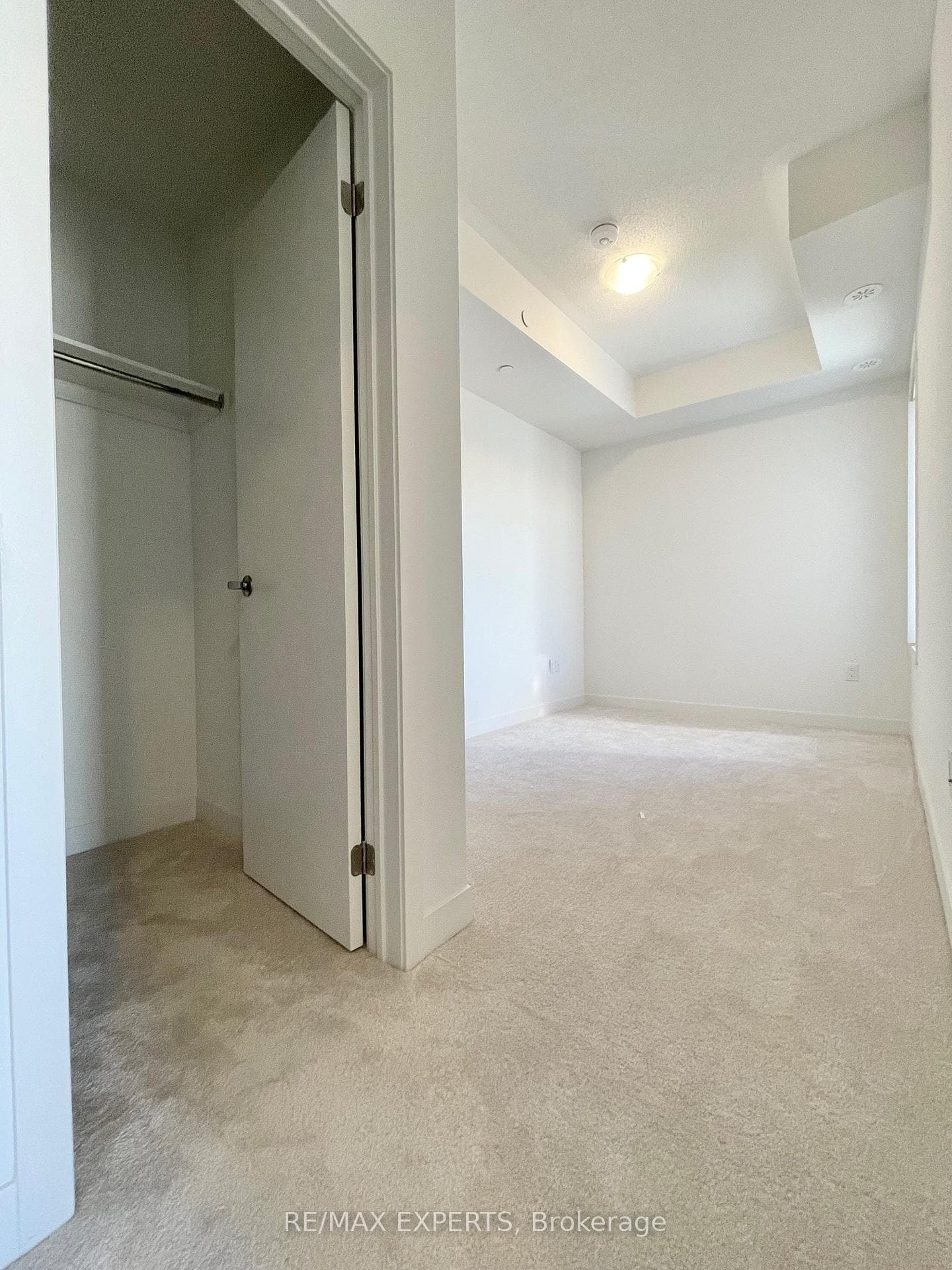5131 Sheppard Avenue Unit 410 photo 11