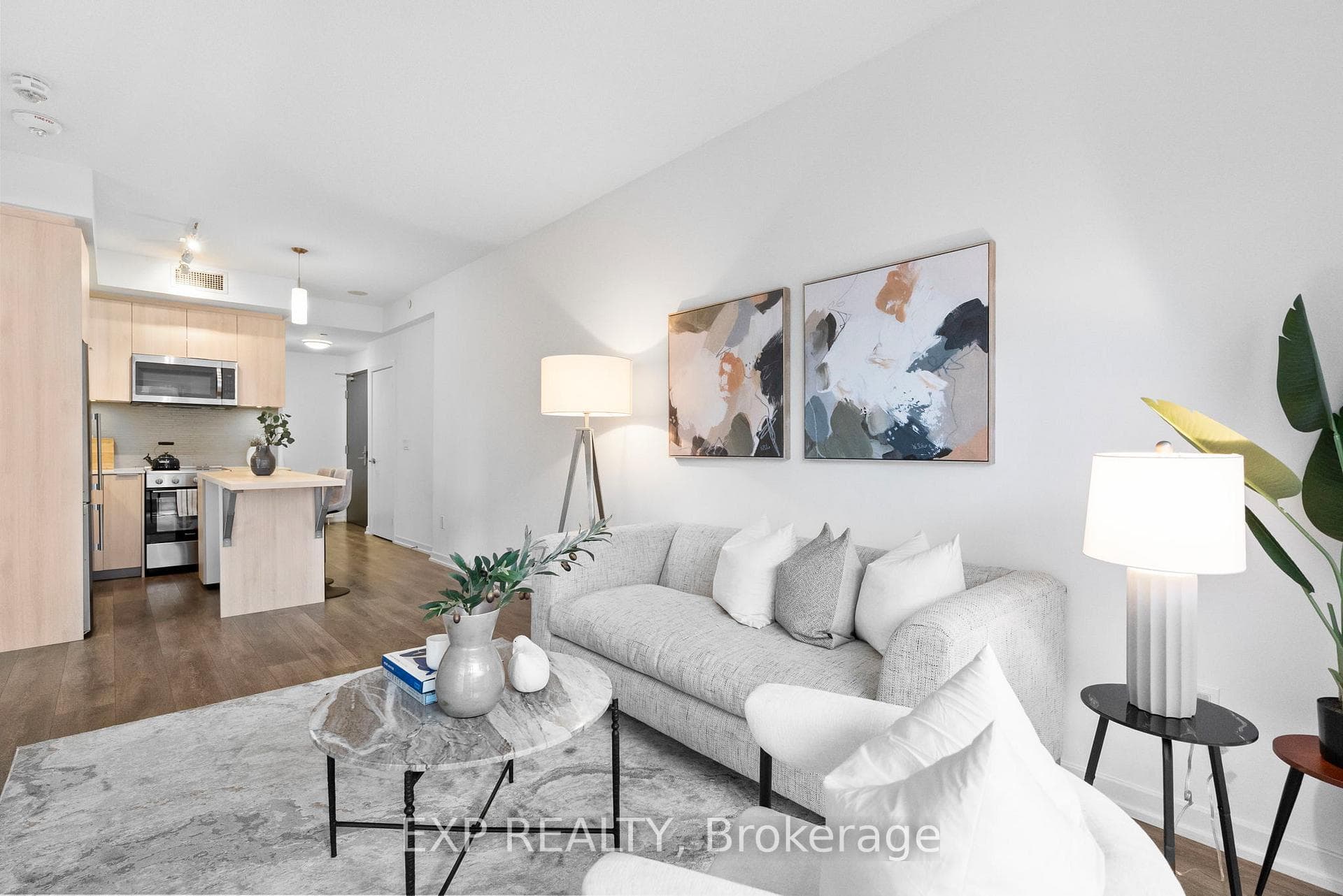 50 Forest Manor Rd 505 - living room