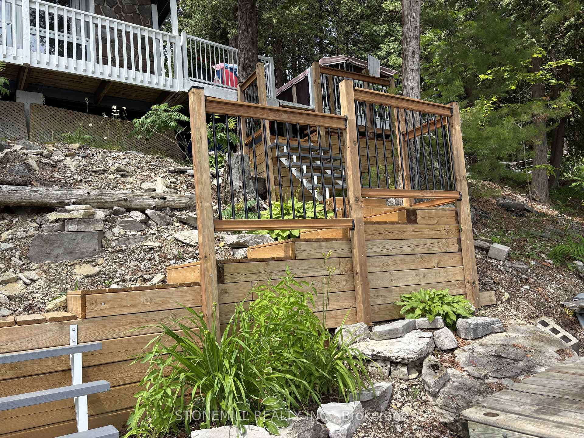 56 Griffin Drive photo 31