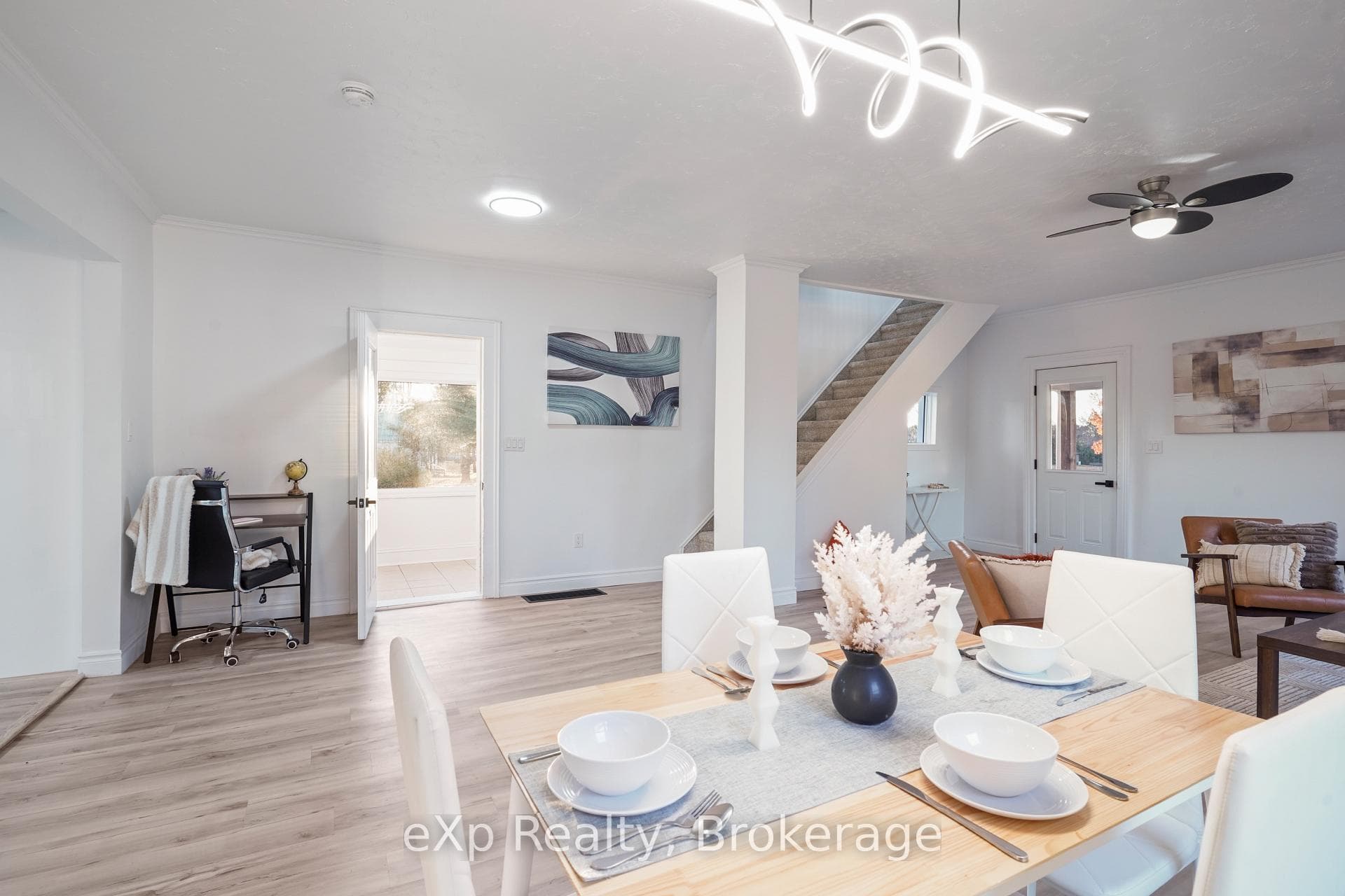 385 Elm Street photo 14