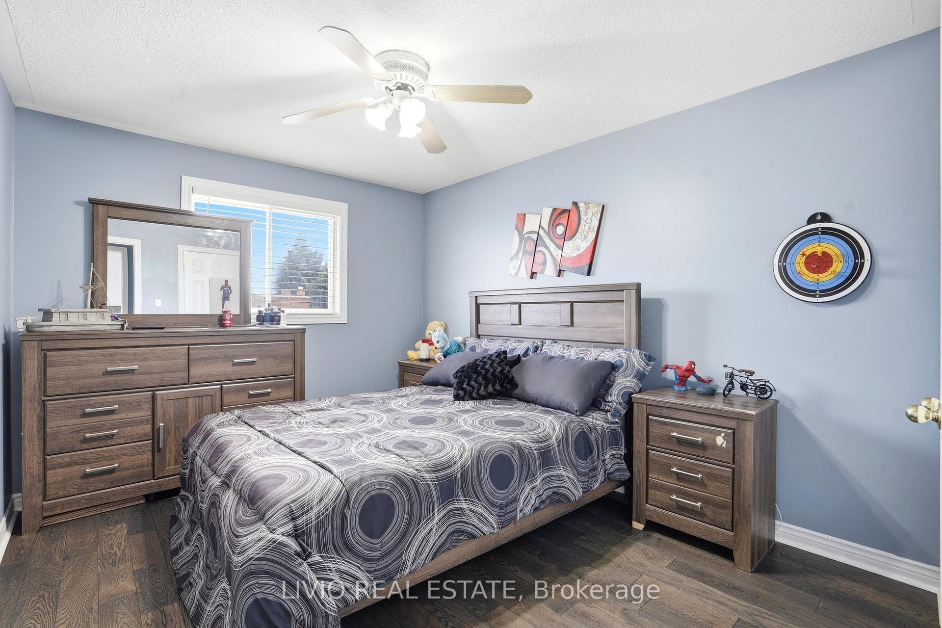 19 KONSTANTINE Court photo 30