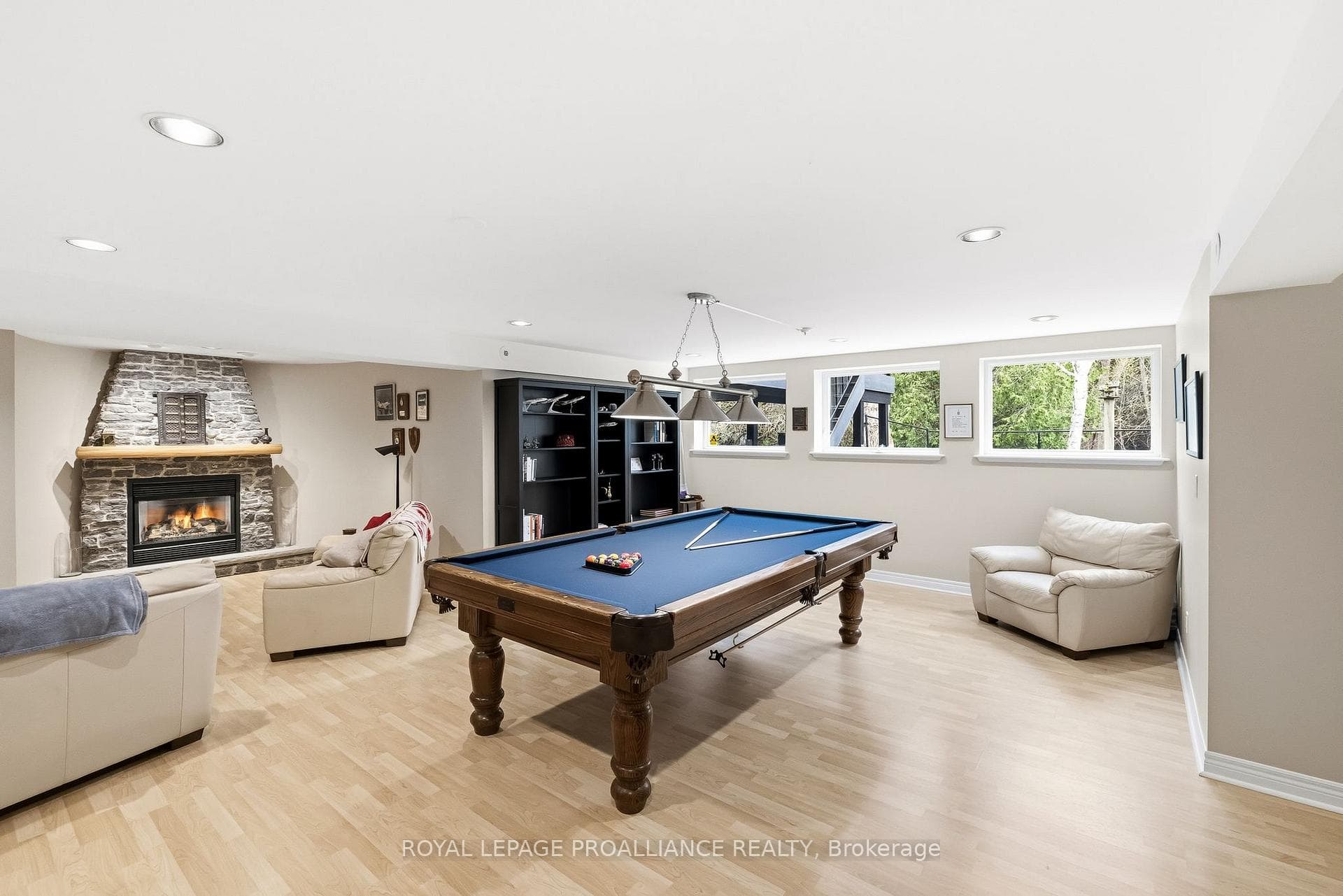 202 Prince Edward Street photo 28