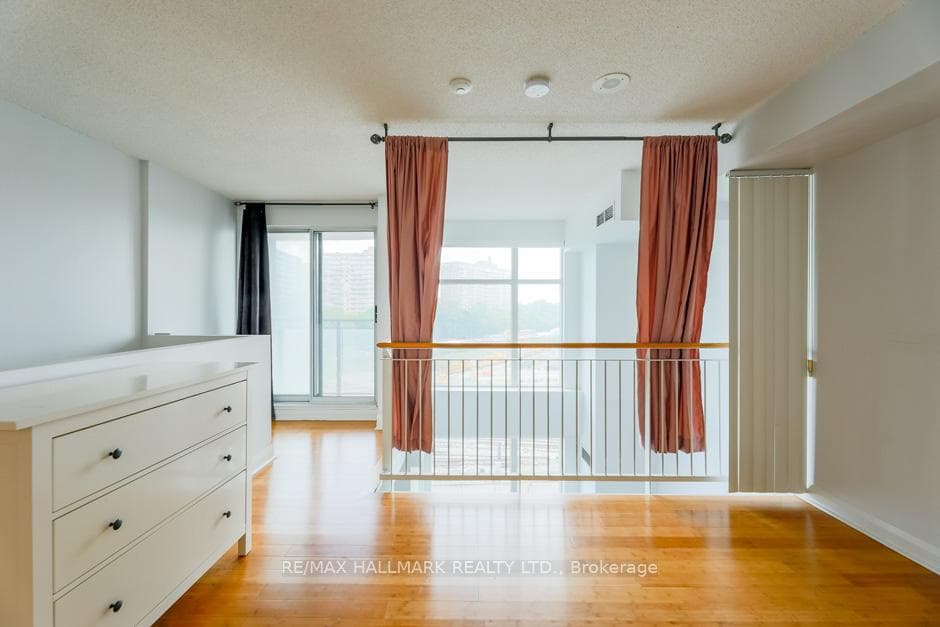 18 Merton Street Unit 513 photo 18