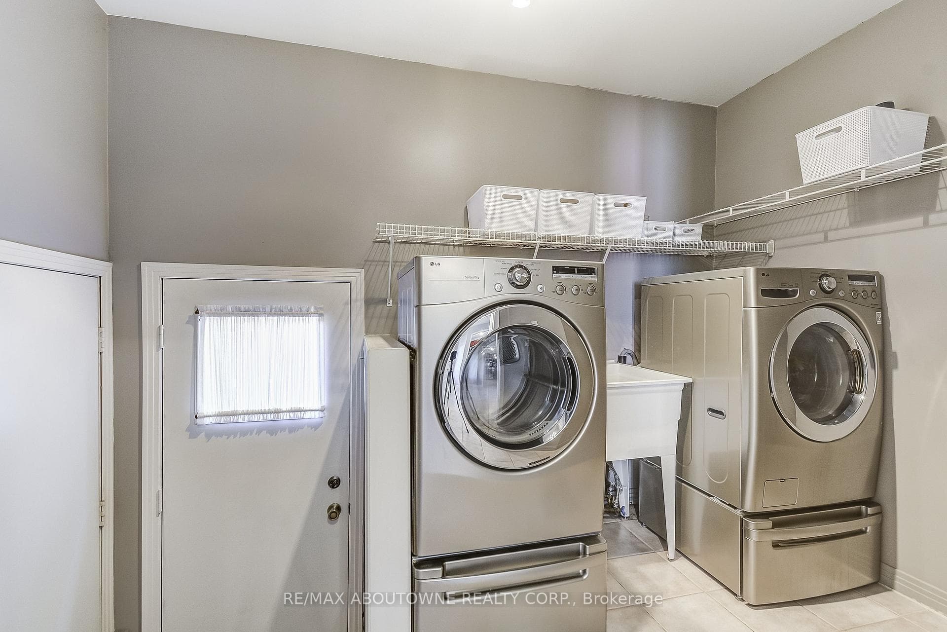 57 Niska Drive photo 13