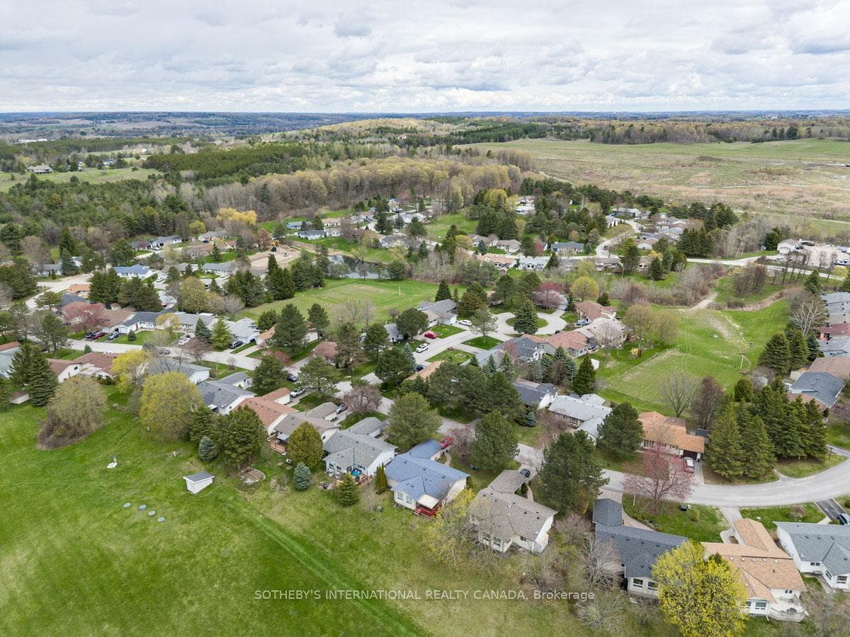 101 Tecumseth Pines Drive photo 24