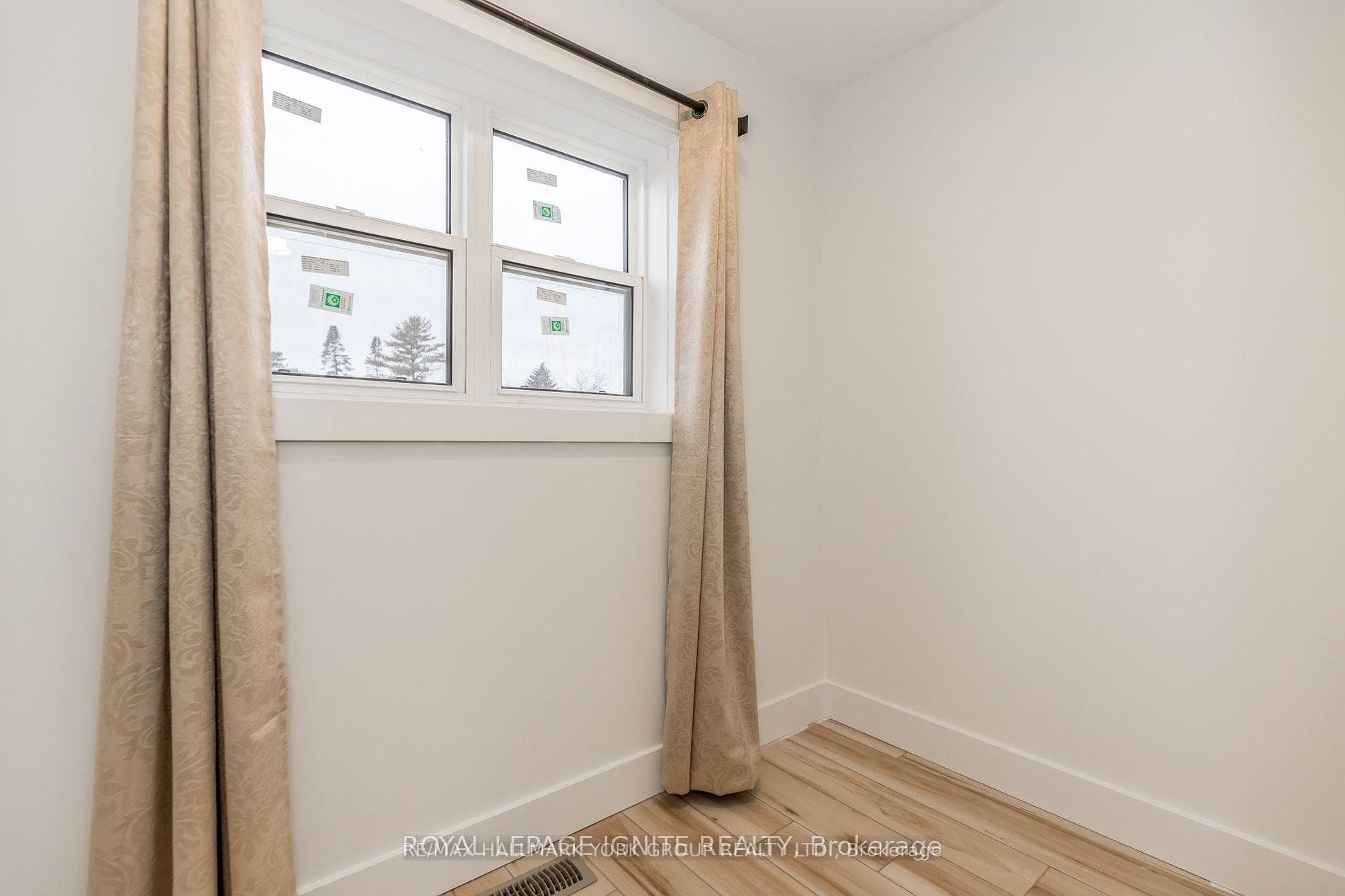 781 Oliva Street photo 28