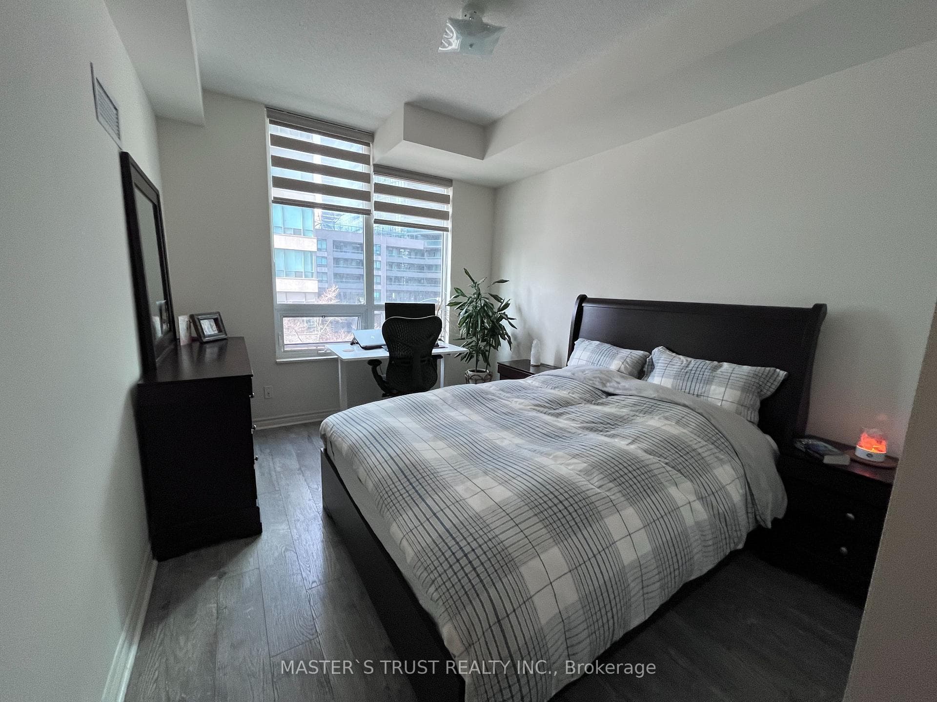 25 Lower Simcoe Street Unit 319 photo 5