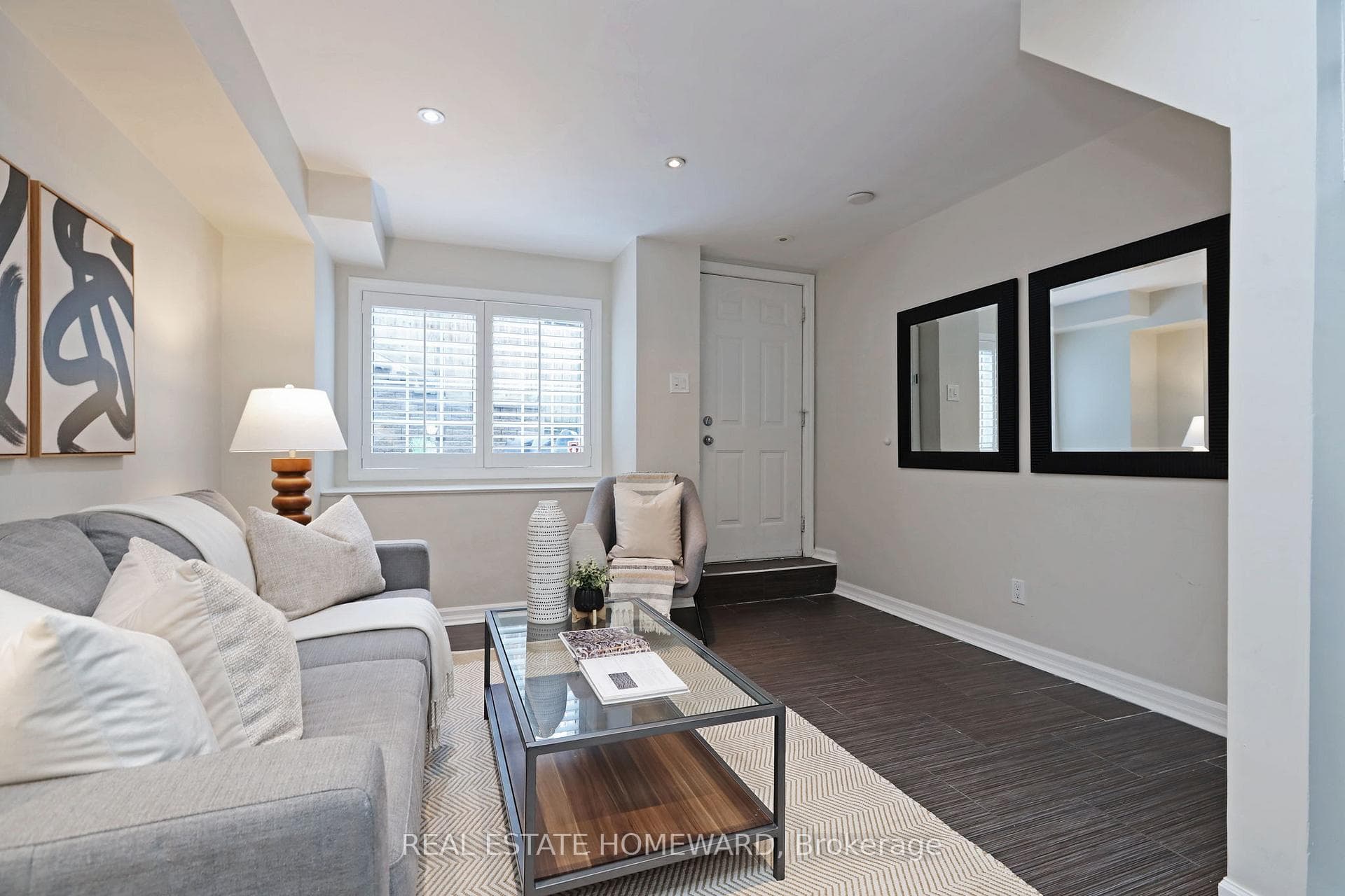 6 Wellesley Place Unit 30 photo 29