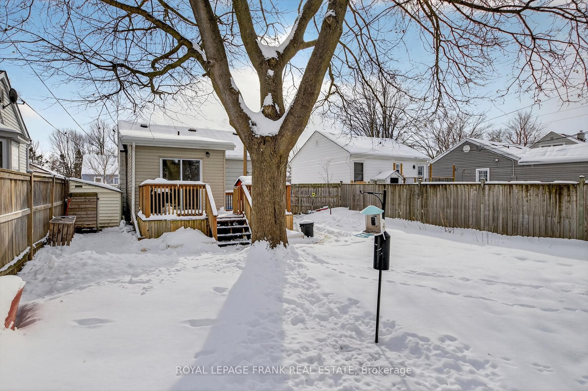 744 Brown Street photo 25
