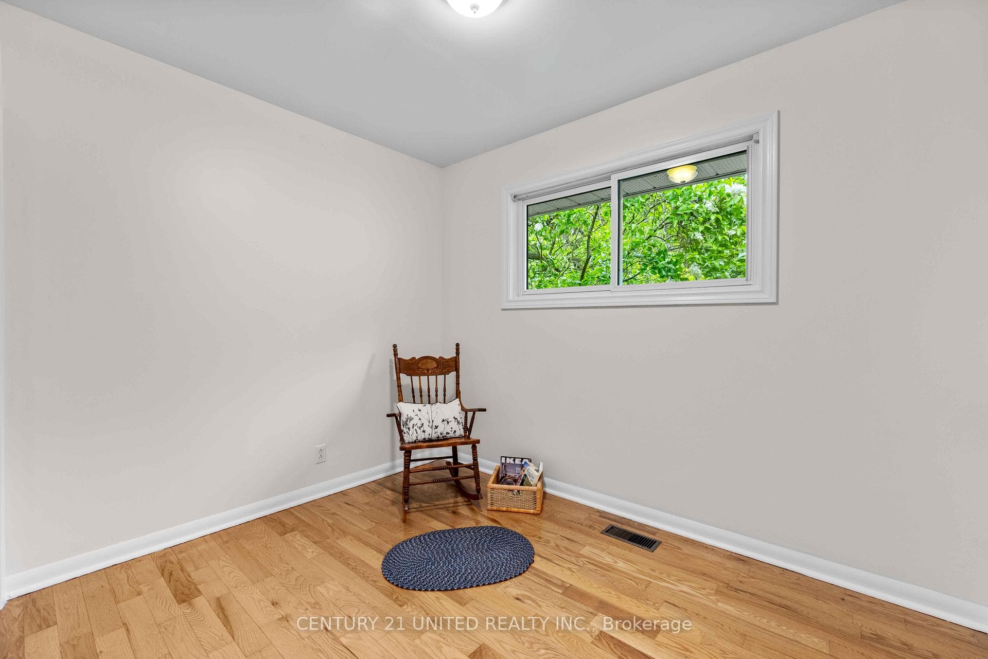 1247 Mann Road photo 20