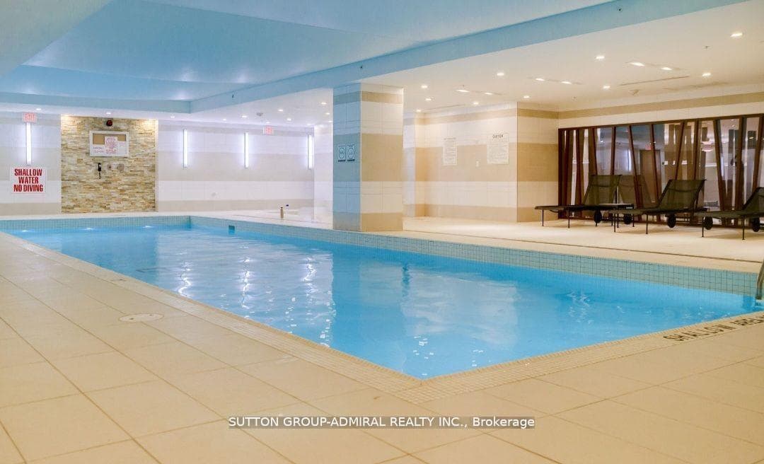 99 Foxbar Road Unit 705 photo 6