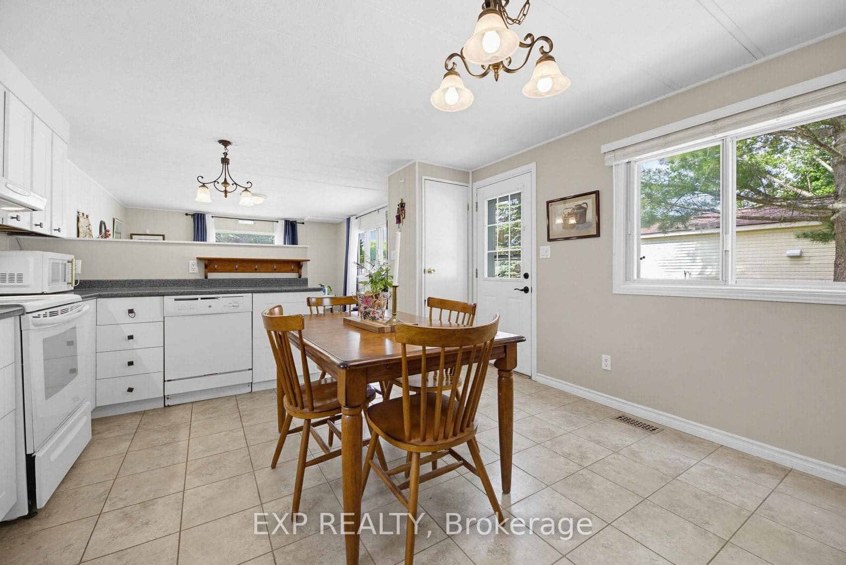 23 Heather Avenue photo 10