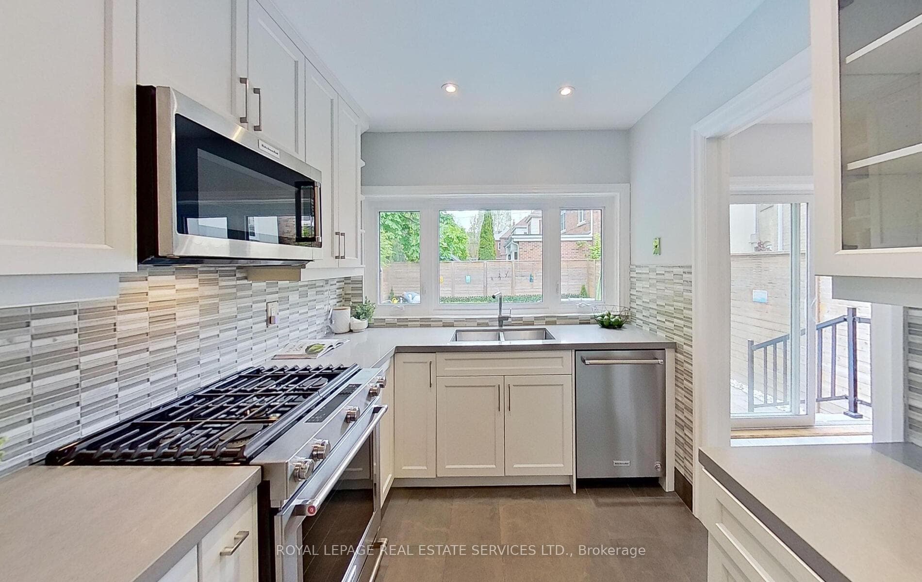 Quartz counters