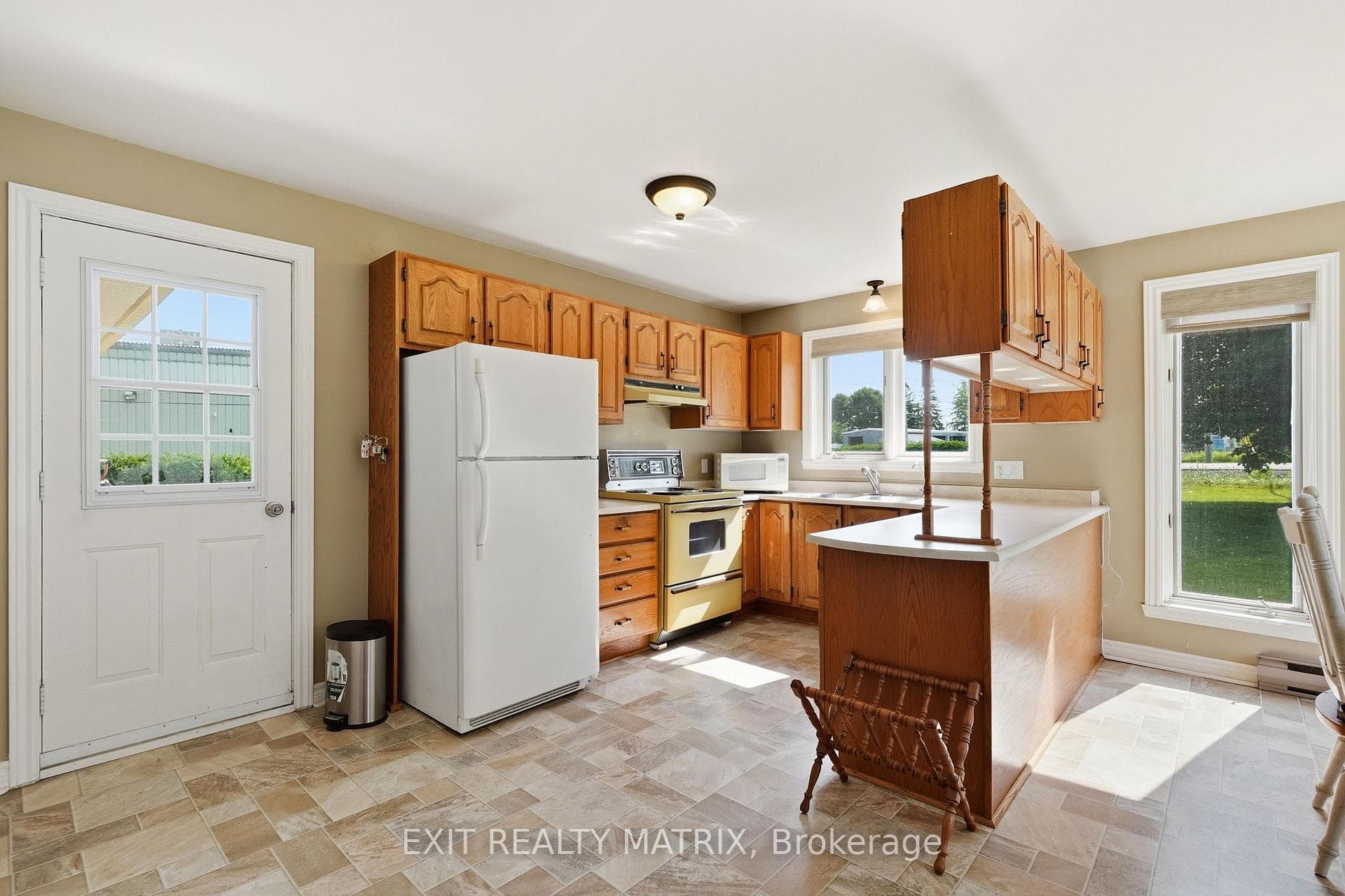 3 Hillview Circle photo 11