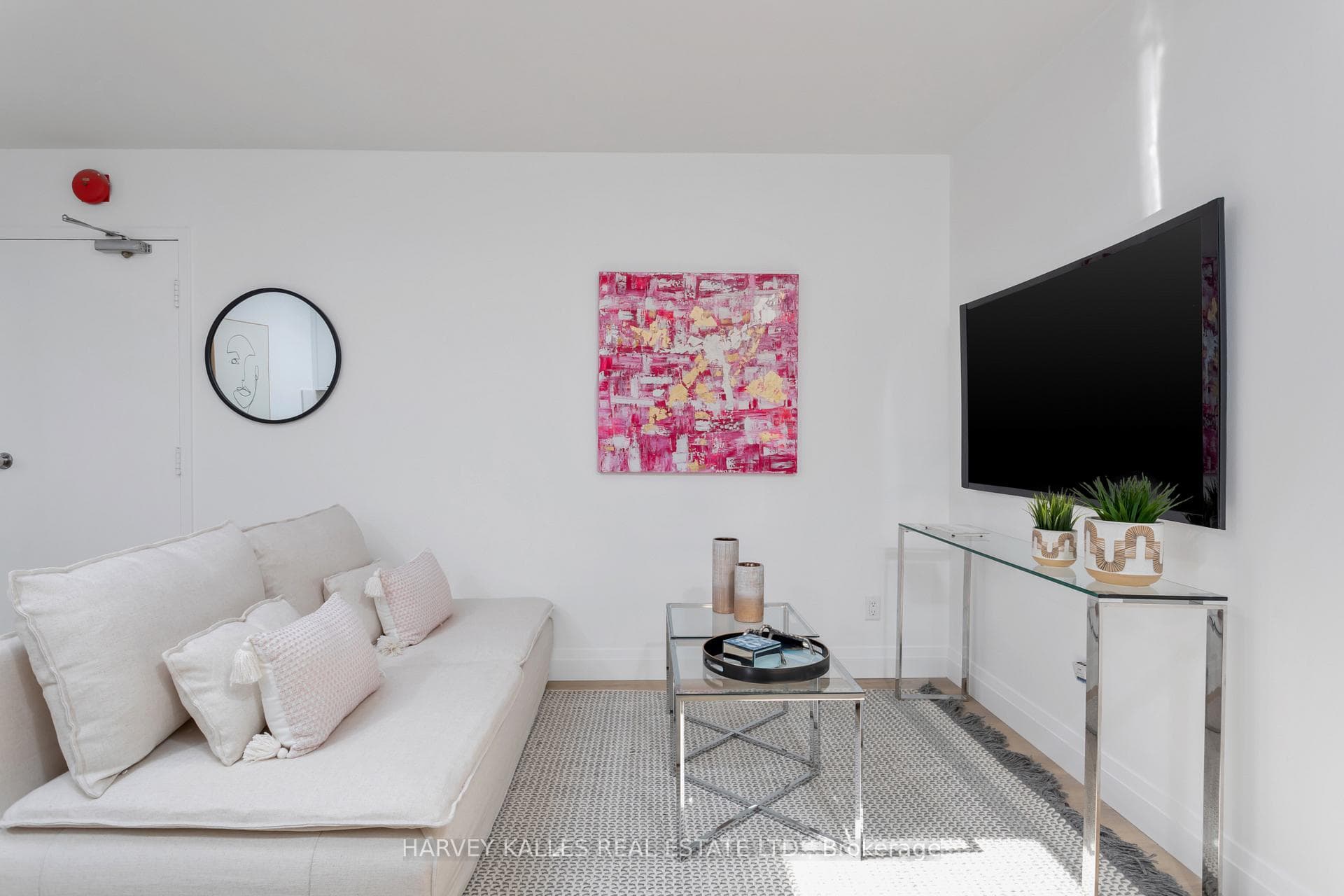 1106 Dundas Street Unit #2 FL3 photo 18