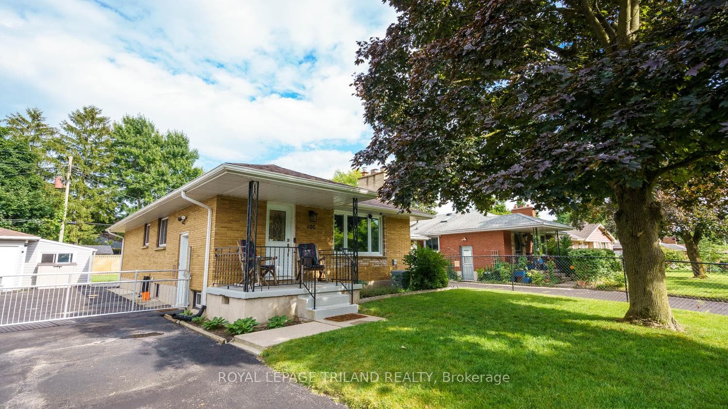 100 Susan Avenue photo 1