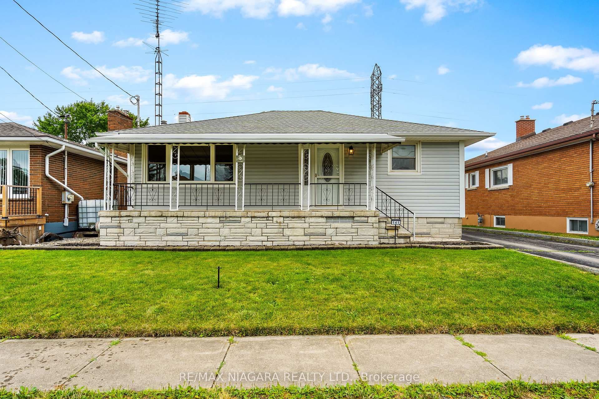 141 Mercury Avenue photo 1