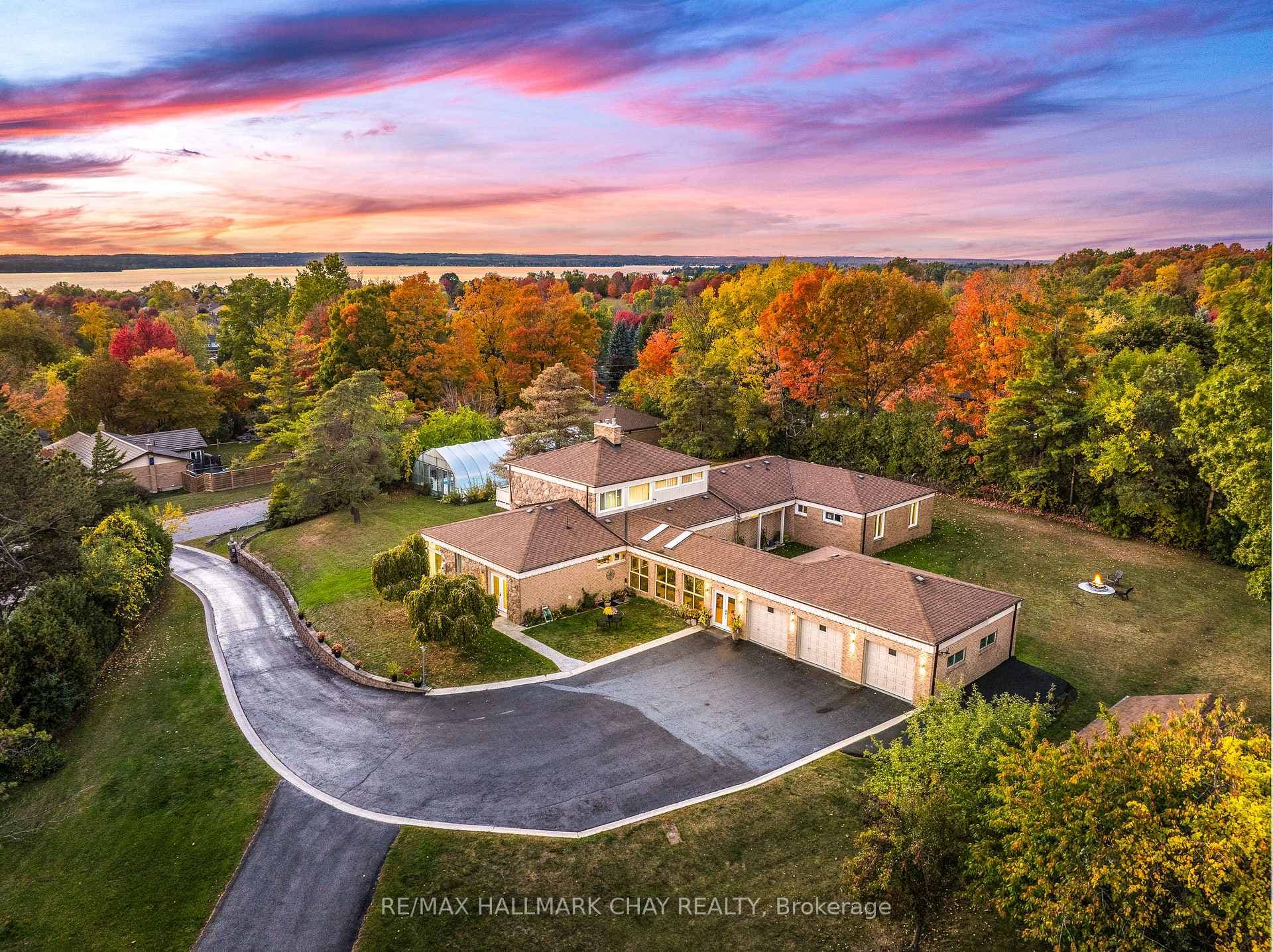 39 Highfield Crescent photo 2